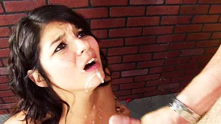 famous videos de Tío comiéndose a su sobrina cachonda para que pueda correrse