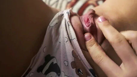 famous videos de Comiendo a dos chicas calientes al mismo tiempo