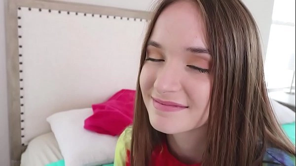 famous videos de Xhamisters follada caliente con una rubia de cola grande sintiendo la polla de un negro grande