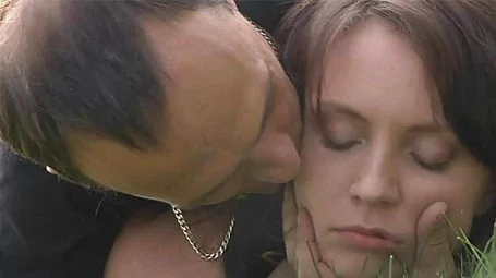 famous videos de Tomando la virginidad anal de la adolescente