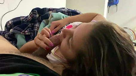 famous videos de ¡Abella Danger ha sido capturada por bandidos pervertidos!