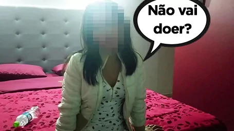 famous videos de Le chupa el coño a su suave amiga y graba porno