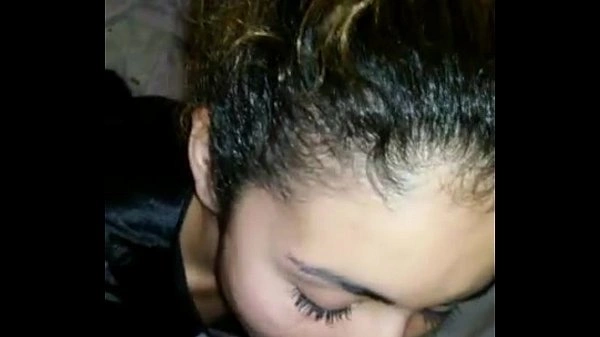 famous videos de Top porno – Hottie orinando con placer mientras se corre